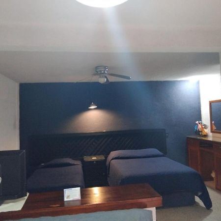 סלינה קרוז Hotel Calendas מראה חיצוני תמונה